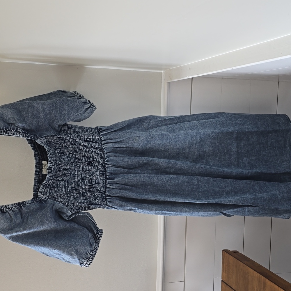 Oddy Smocked Denim Dress